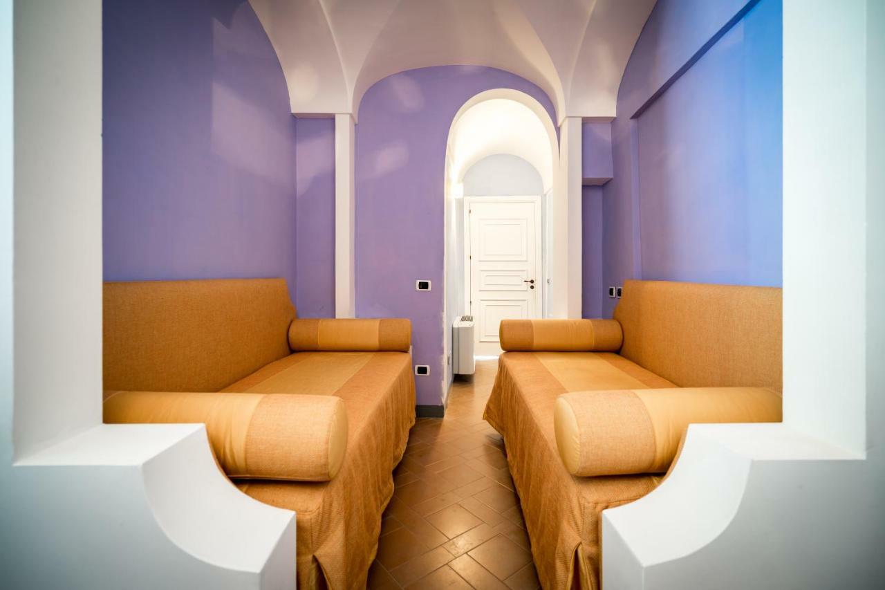 Borgo Dei Saraceni - Domus Indomita Bed and Breakfast Agropoli Rum bild